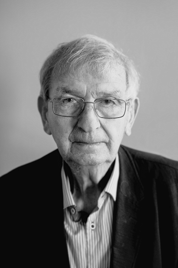 © Clemens Fantur Ari Rath, ehemaliger Chefredakteur der Jerusalem Post und einer der letzten Zeitzeugen. 1938 flieht er mit seinem Bruder vor den Nazis nach Palästina